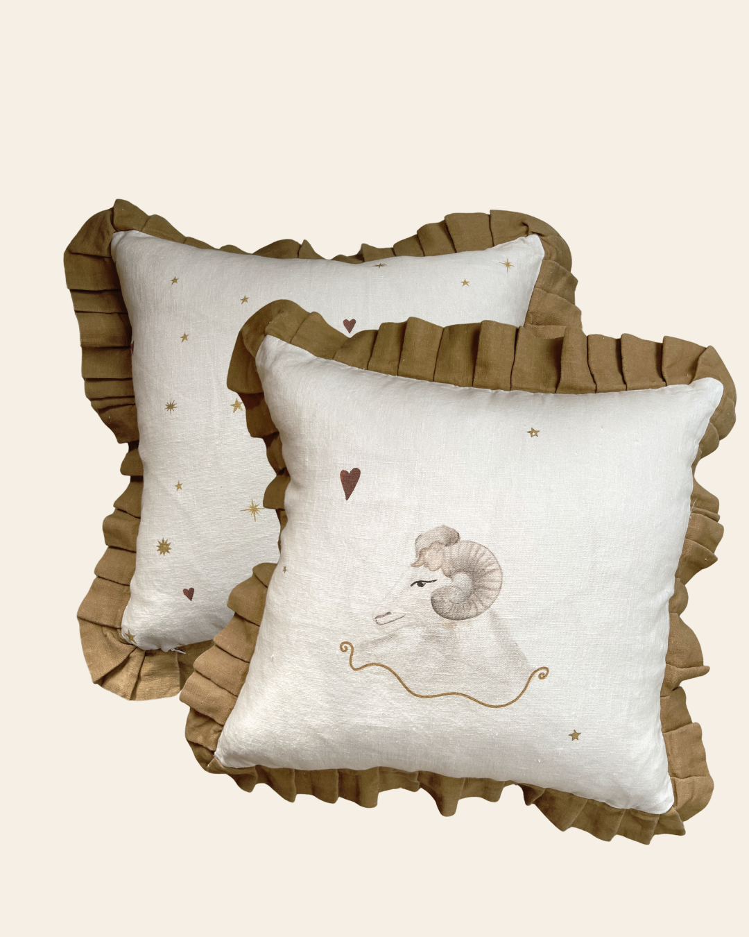 Linen ruffled cushion cover "Aries"