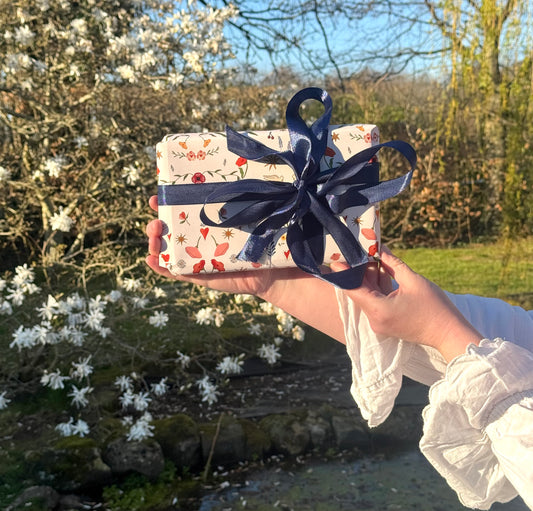 Folk Love Gift Wrap (3 sheets)