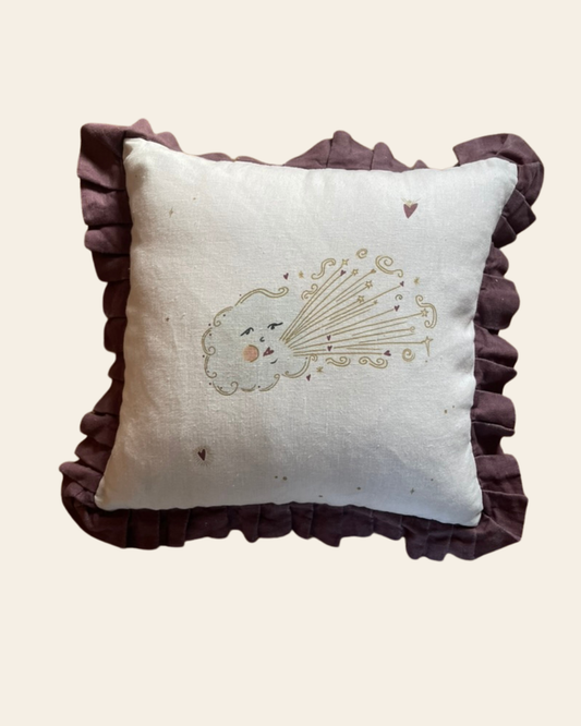 Linen ruffled cushion cover "Love Cloud"